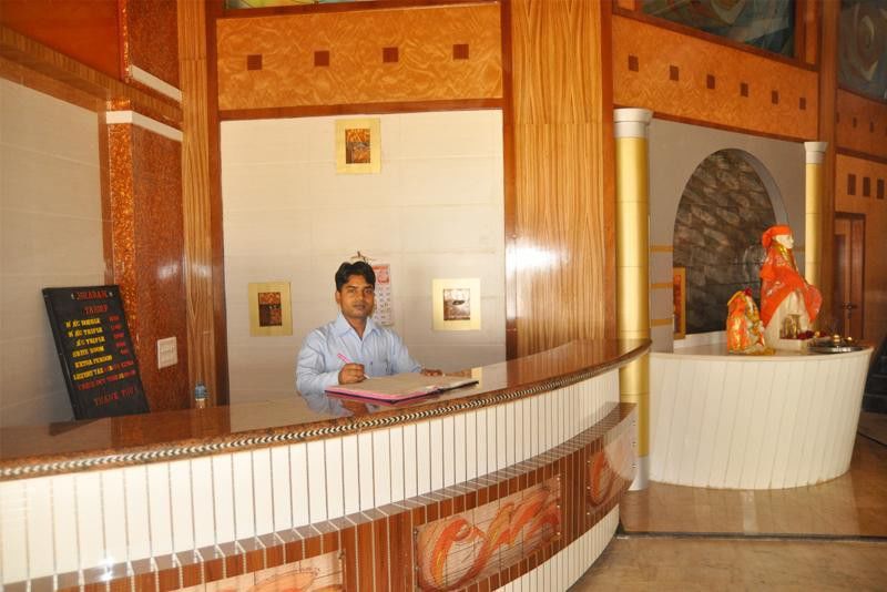 Sharan Hotell Shirdi Exteriör bild